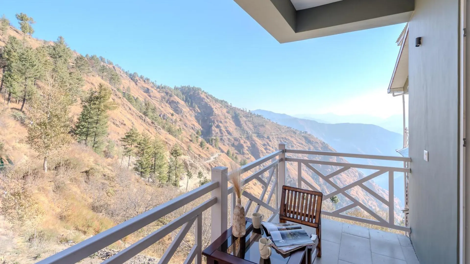 Saffronstays Alpine Blue-6 Bhk Villa With Private Deck And Valley Views From Each Room Shimla India