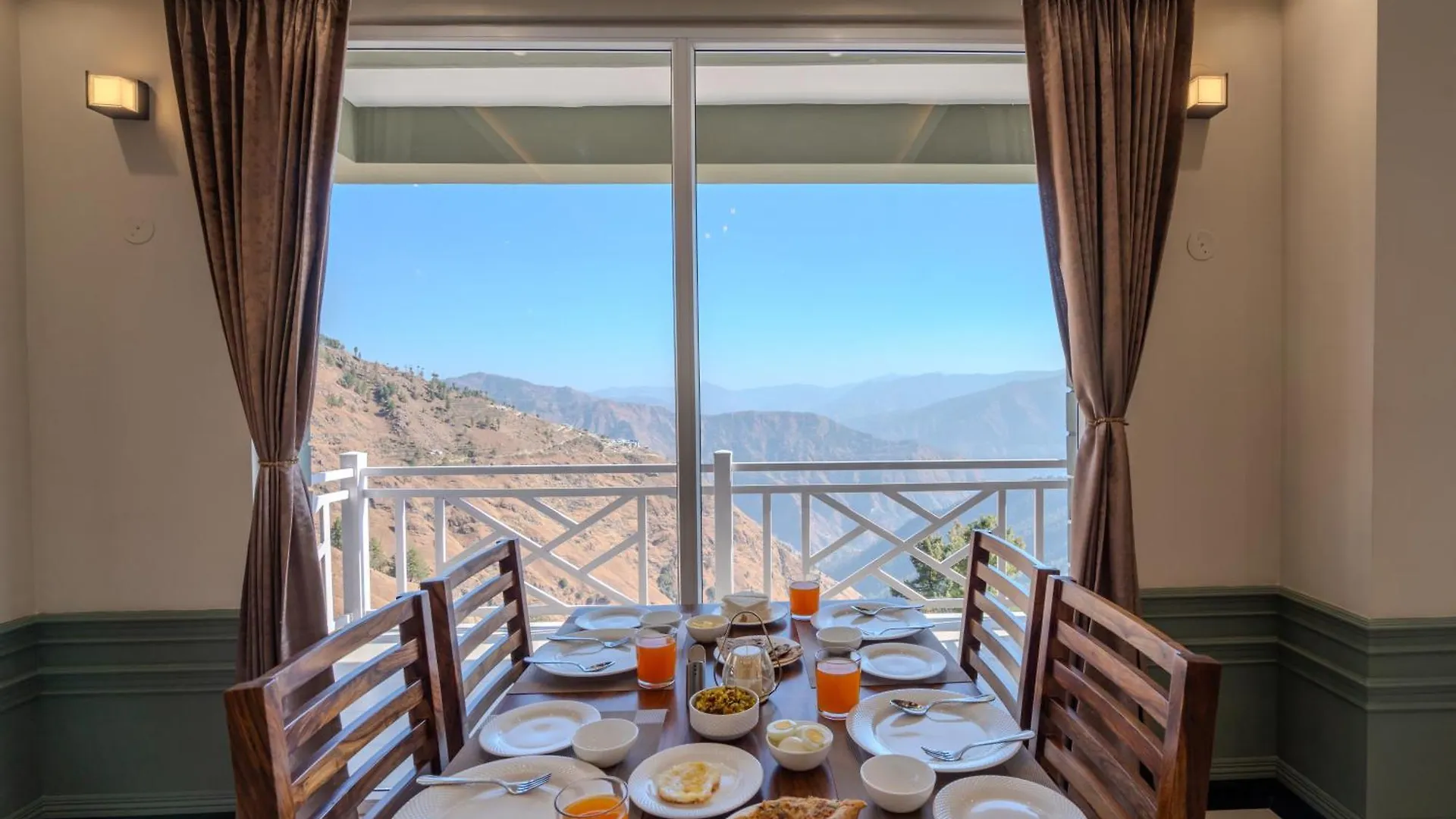 Saffronstays Alpine Blue-6 Bhk Villa With Private Deck And Valley Views From Each Room Shimla India
